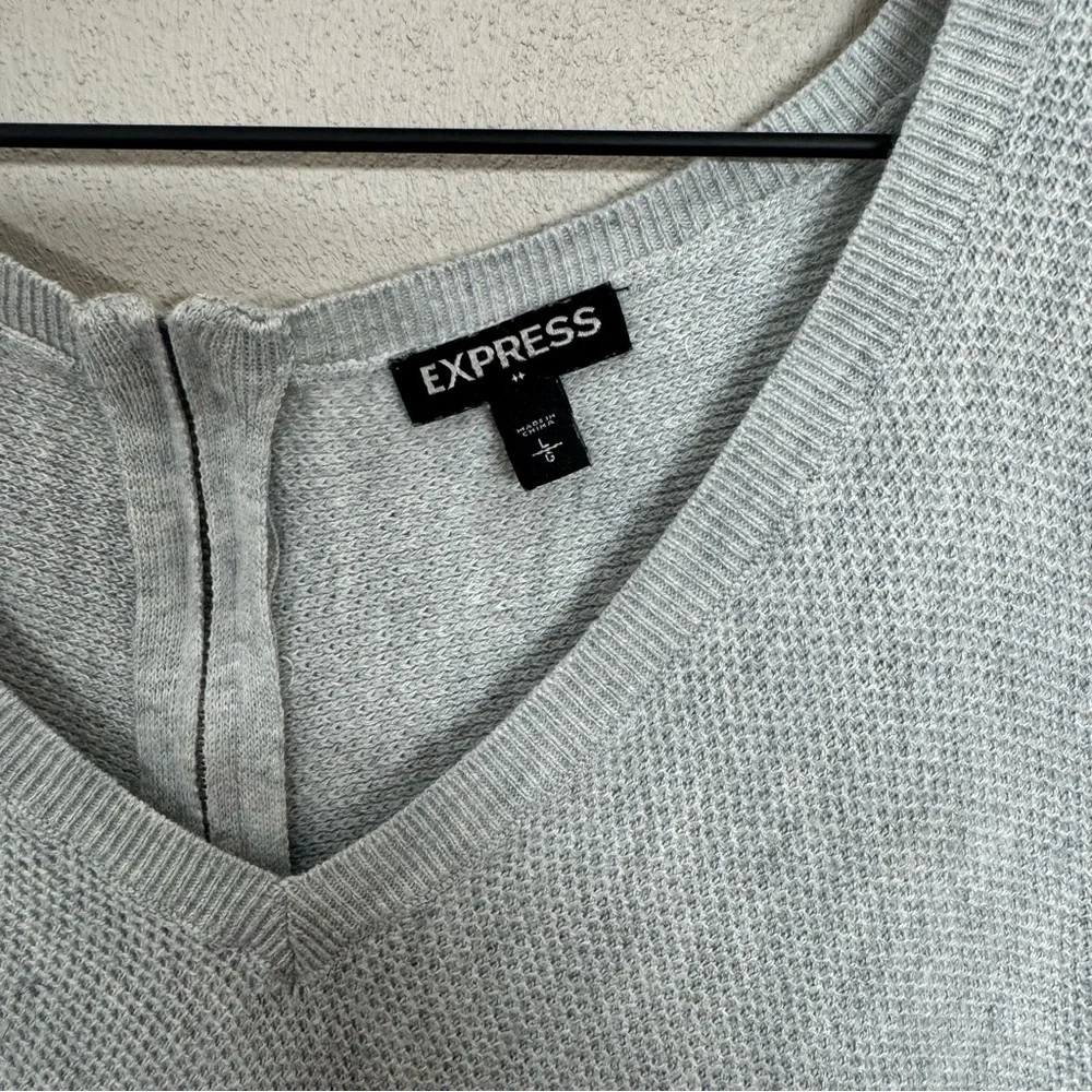 Express V-neck High-Low Sweater Zipper Back Grey Size Large - Picture 4 of 10